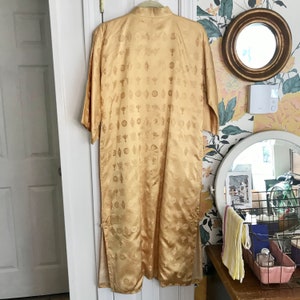 Gold Robe// Vintage 60s-70s// Size Small-medium// Delicate Jacquard Pattern// Fully Lined image 7