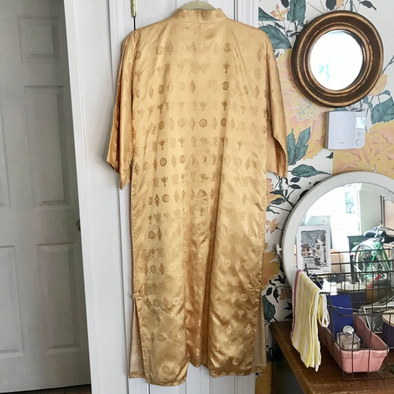 Gold Robe// Vintage 60s-70s// Size Small-medium//… - image 7