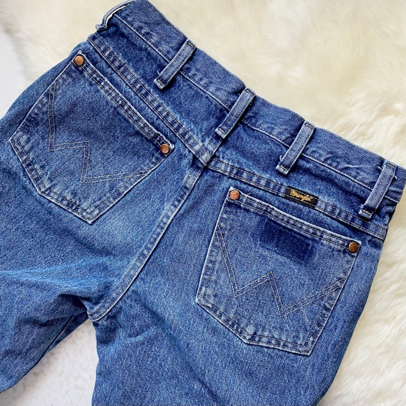 Wrangler Jeans // Medium Wash // Vintage 90s // Size 30x32 // 100% Cotton image 6