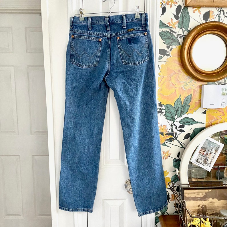 Wrangler Jeans // Medium Wash // Vintage 90s // Size 30x32 // 100% Cotton image 4