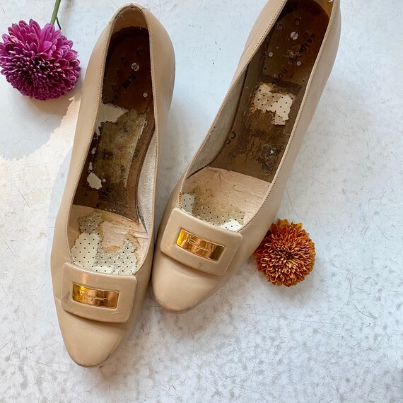 Tan Leather Ferragamo Pumps// Size 9.5// Vintage 7