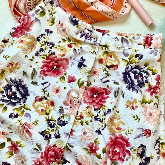 Floral St. Marteen Button Front Midi Skirt // Size