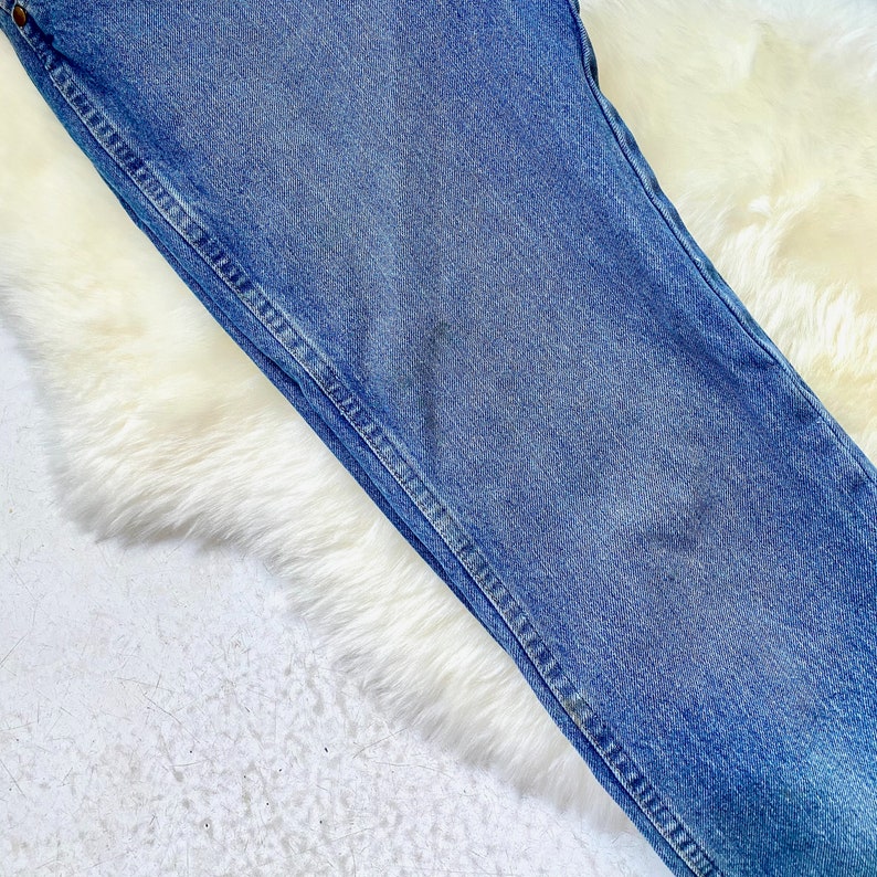 Wrangler Jeans // Medium Wash // Vintage 90s // Size 30x32 // 100% Cotton image 8