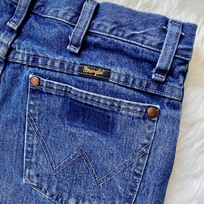 Wrangler Jeans // Medium Wash // Vintage 90s // Size 30x32 // 100% Cotton image 1