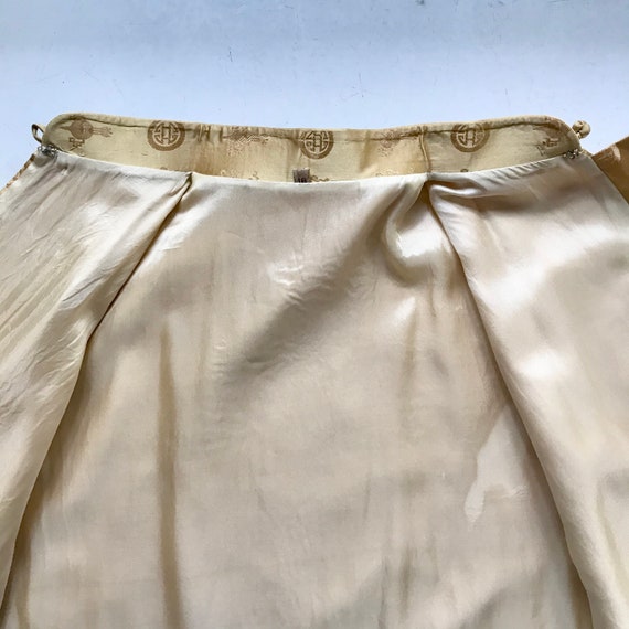 Gold Robe// Vintage 60s-70s// Size Small-medium//… - image 8