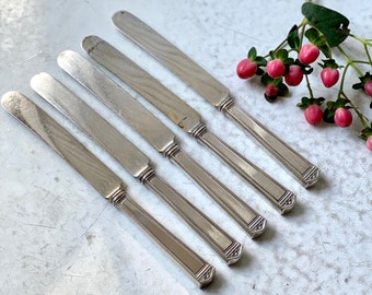 Set of 5 Vintage Butter Knives // Silverplate // Vintage Housewares // Mid Century Modern