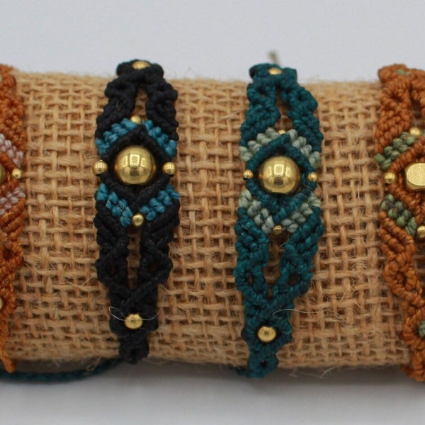 Makramee-Armband im orientalischen Stil