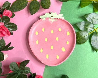 Strawberry Ring Dish | Strawberry Trinket Tray | Concrete Dish | Jewelry Holder/Dish | Fruit  | Unique Handmade Decor | Coquette Decor |