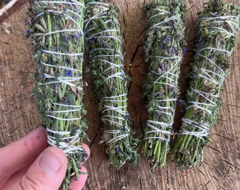 Handgemaakte kleine hysopstick voor smeerritueel - Hyssopus Officinalis-smudgestick - kruidenwierook - natuurlijke geuren