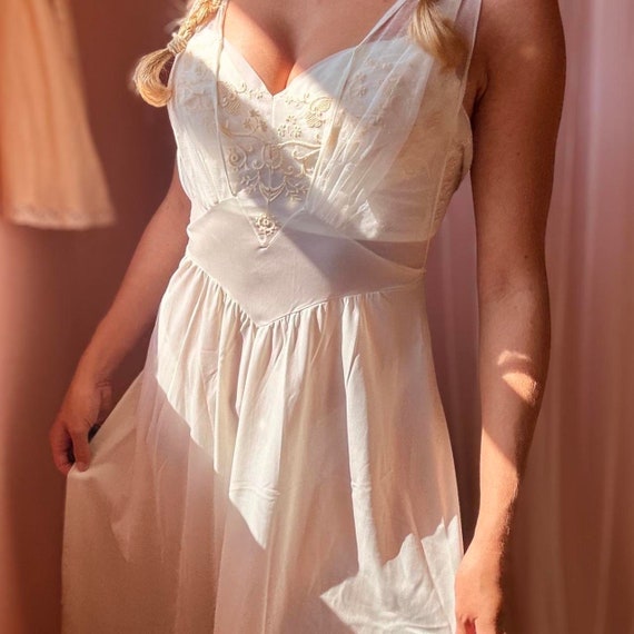 1940s angelic embroidered slip dress - image 2
