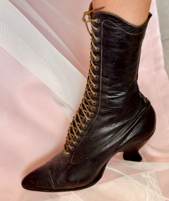 1890s Victorian Antique Leather Boots