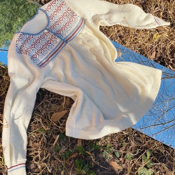 1970s vintage virgin wool cream babydoll sweater.