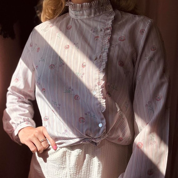 1960s ruffle collar floral avant garde blouse - image 6