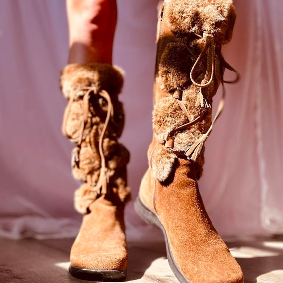 1970s tan suede + faux fur platform boots - image 4