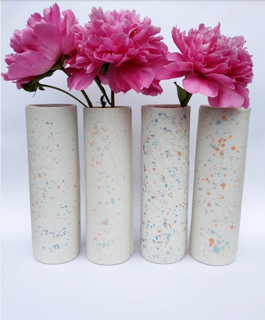 Vase Tube Moucheté en Porcelaine Fabrication Artisanale Décoration Céramique