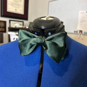emerald green bow tie