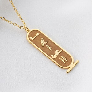 Collier cartouche égyptien en or 14 carats, bijoux prénom égyptiens personnalisés, pendentif cartouche personnalisé, bijoux hiéroglyphiques, collier symbole ancien image 1