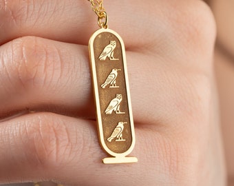 Collana in oro 14k Mama Egypt Cartouche, Collana Mama con spedizione il giorno successivo, Ciondolo personalizzato, Gioielli geroglifici, Collana con simboli antichi