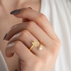 Benutzerdefinierte Brief Ring Muttertag Geschenke Perle Ring Weihnachtsgeschenke Personalisierter Anfangsschmuck