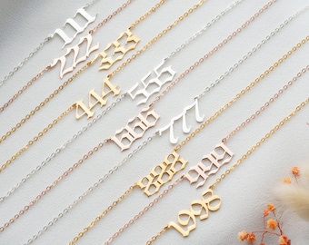 Engelszahl Halskette - Gold Glückszahl Kette - 111, 222, 333, 444, 555, 666, 777, 888 999 - Lucky Date Halskette - Geschenk zum Abschluss
