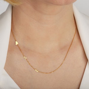 Benutzerdefinierte Initialen Halskette - Seitlich Initialen Halskette - Muttertagsgeschenk - Personalisierter Schmuck - Brautjungfer Geschenk - Weihnachtsgeschenk - Mom Geschenk