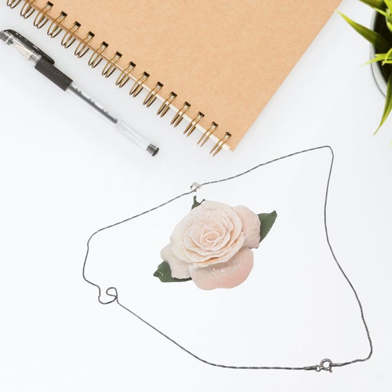Trendy Pendant Necklace With Clay Rose Designs