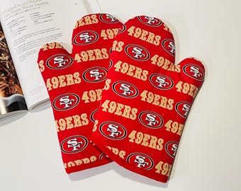 Ready to Ship. Football Team SF 49ers. Oven Mitt Gift Set, Potholder. Extra Thick Quilted Handmade. Hostess, Birthday, Gifts. Red Gold Black