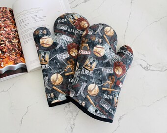 Ready to Ship. Baseball Game Sport Fan. Oven Mitt Gift Set, Potholder. Extra Thick Quilted.