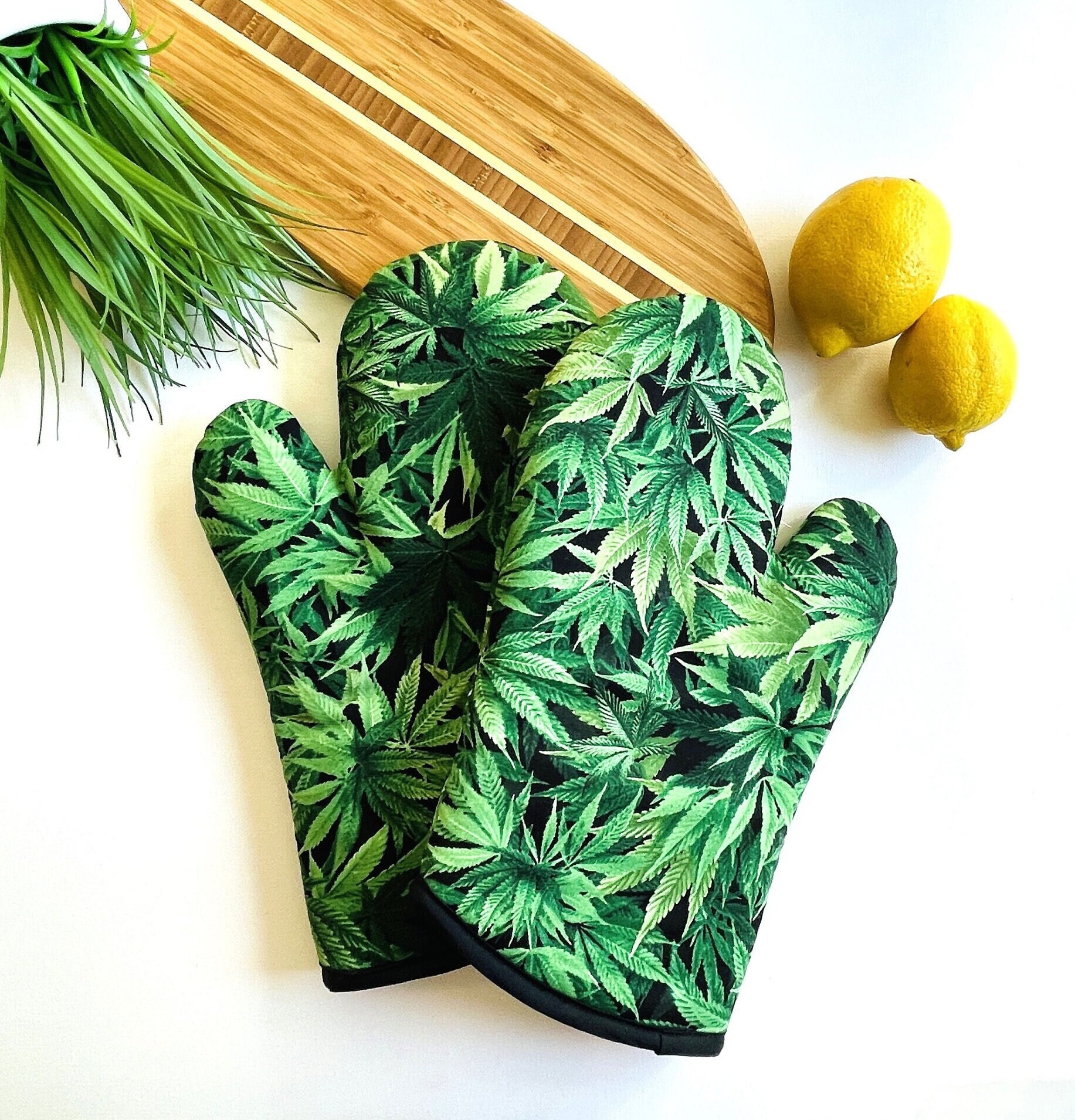  Funny Marijuana 420 Novelty Kitchen Accessories Preheat The  Oven for 420 It's Time to Get Baked Oven Pot Holder with Pocket (Preheat  420) : Home & Kitchen