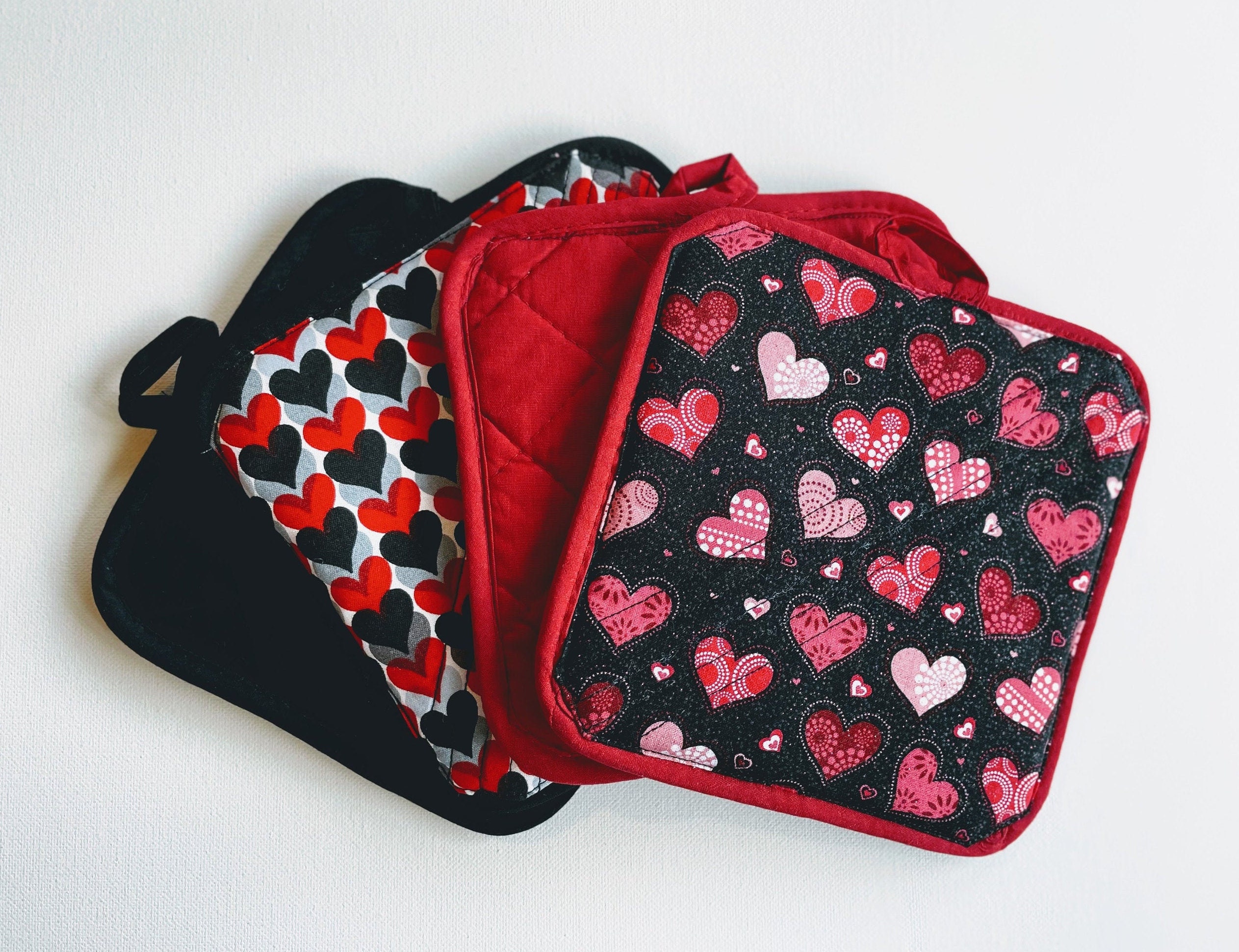 Valentine Potholders. Hearts Betty Mickey Print. Cotton 7x7. Etsy