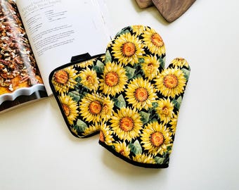 Ready to Ship. Sunflowers, Flowers Bees. Oven Mitt, Potholder Set. Pot Handle Cover. Extra Thick Quilted.