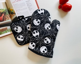 Ready to Ship. Jack Web Nightmare Halloween. Oven Mitts and Potholders Gift Set - Kitchen Decor - Housewarming, Holiday Gift