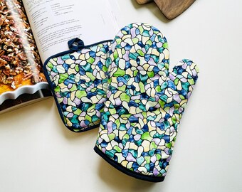 Ready to Ship. Sea Glass Sea Rocks Prints. Colorful Bright Oven Mitts, Potholders, Pot Handle Cover Gift Sets. Thick Quilted.