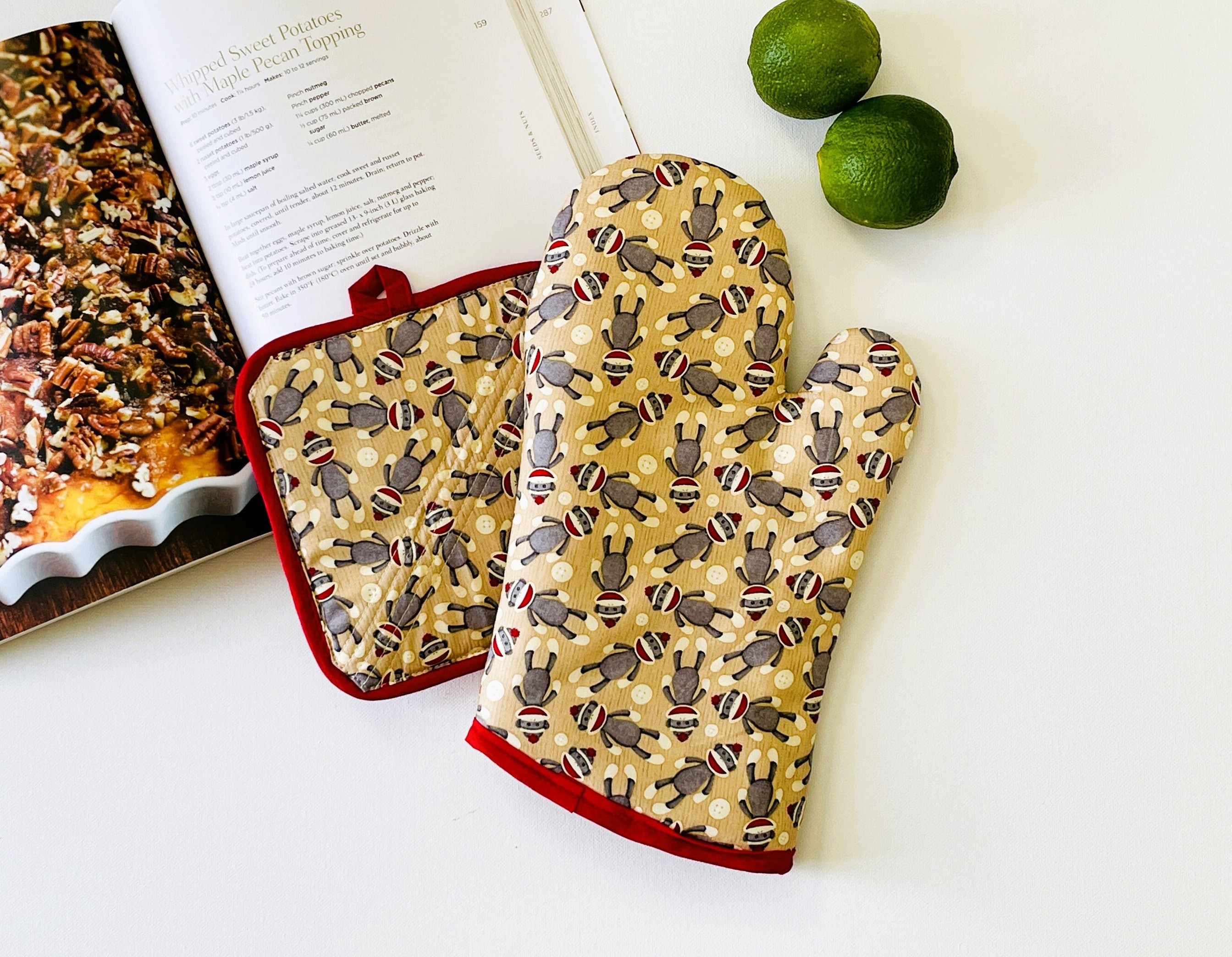 Mod Lemon Oven Mitt Set