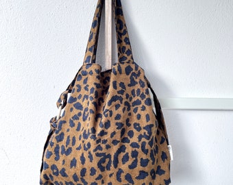 Tote Bag Carrying Bag Leopard Print | Handmade Women's Shoulder Bag Reusable for Her | Retro 50s Leo shopping bag gift