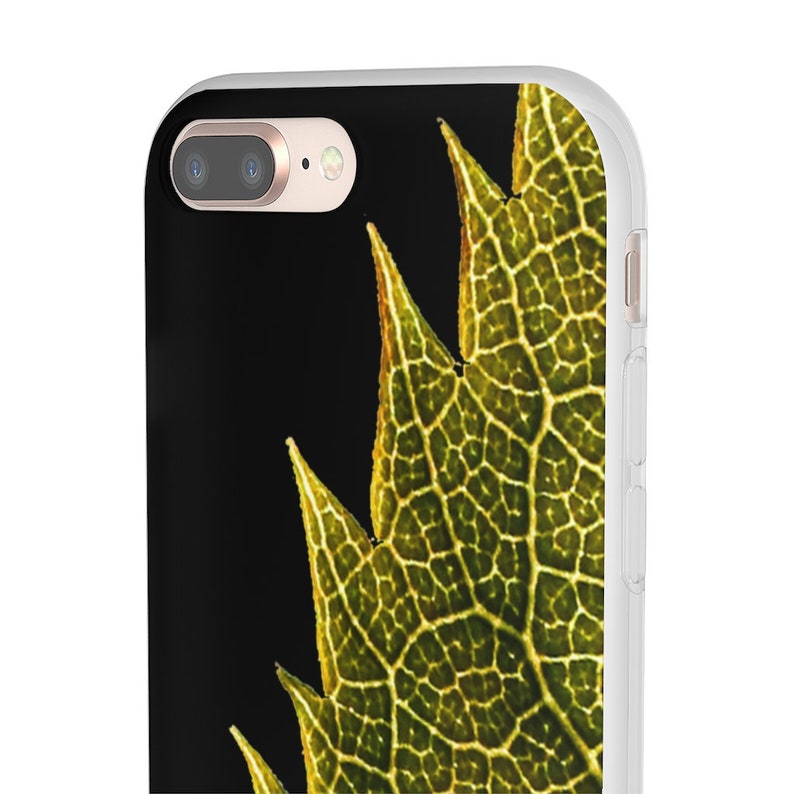 Huawei P30 XS XR J7 Samsung S20 A5 XS Max Green Leaf Samsung iPhone Case available for iPhone 11