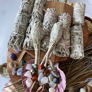ORGANIC White Sage FREE SHIPPING Wholesale White Sage Smudge Sticks,2-2.5in diameter,4in,6in,9in length, Bulk Sage Bundle, White Sage