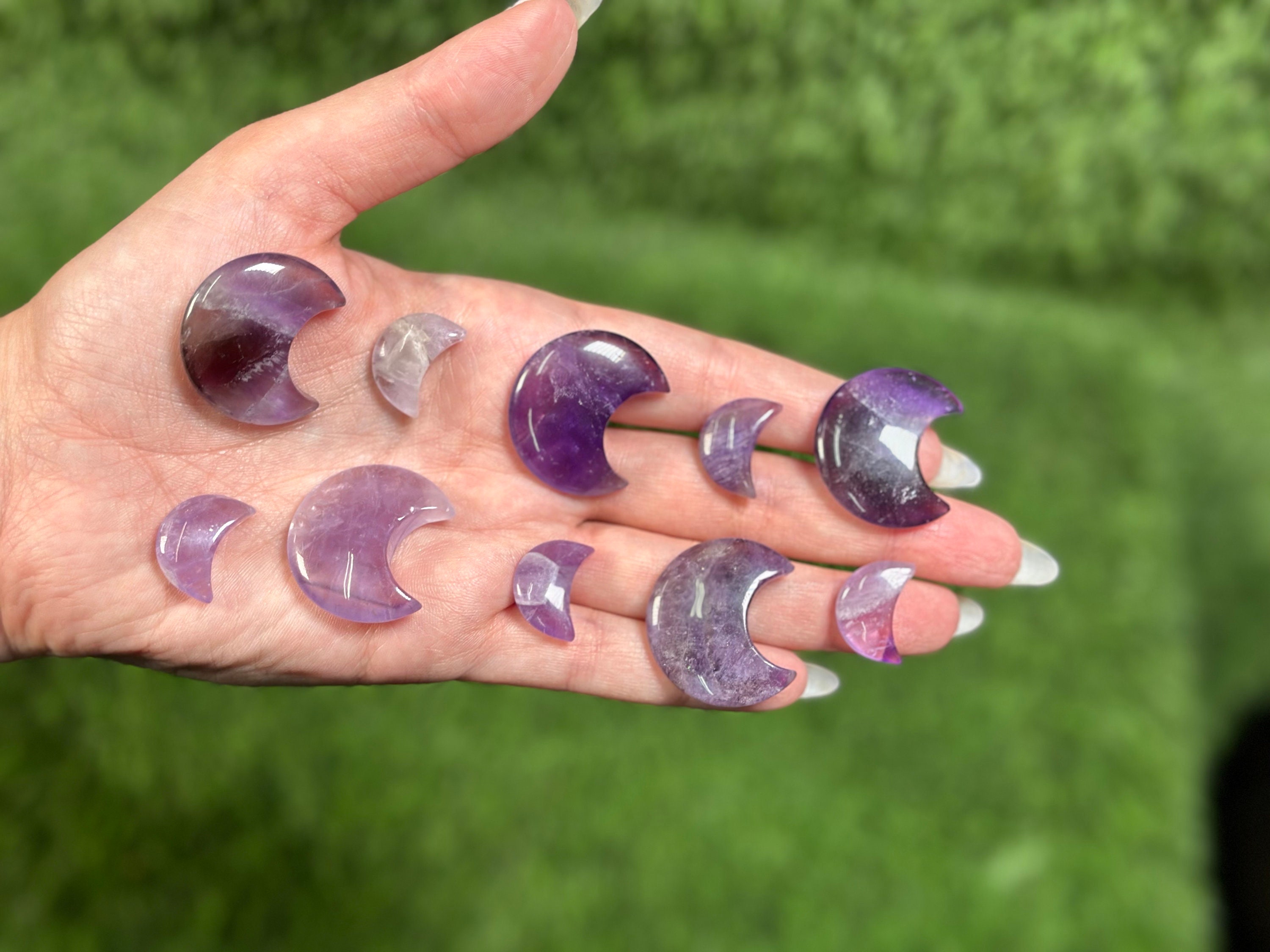 AMETHYST Crystal Moons,  WHOLESALE PRICES, Crystals in Moon shape Best for gift sets,  hand carving Amethyst