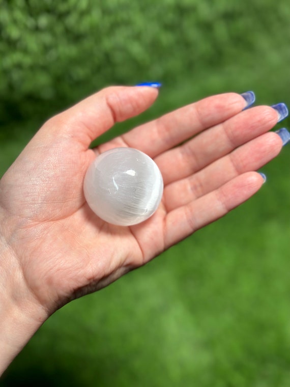 Selenite  Sphere, 1.5 INCH Selenite Sphere, Selenite Gemstone, Charging Sphere, Meditation Crystal, Morocco selenite, Crystal Charger
