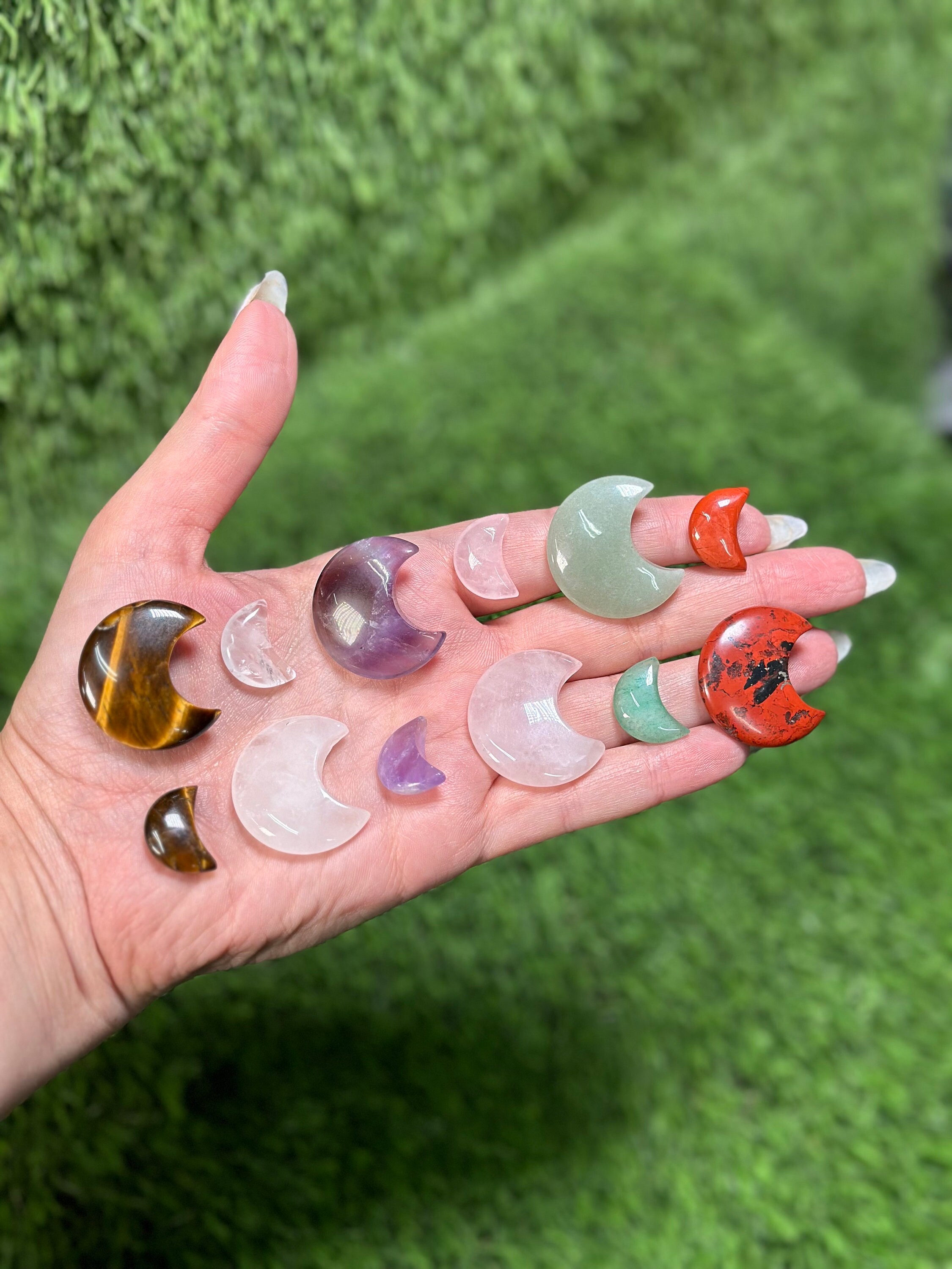 Crystal MOONS, WHOLESALE PRICES, Crystals in Moons shape Best for gift sets, hand carving