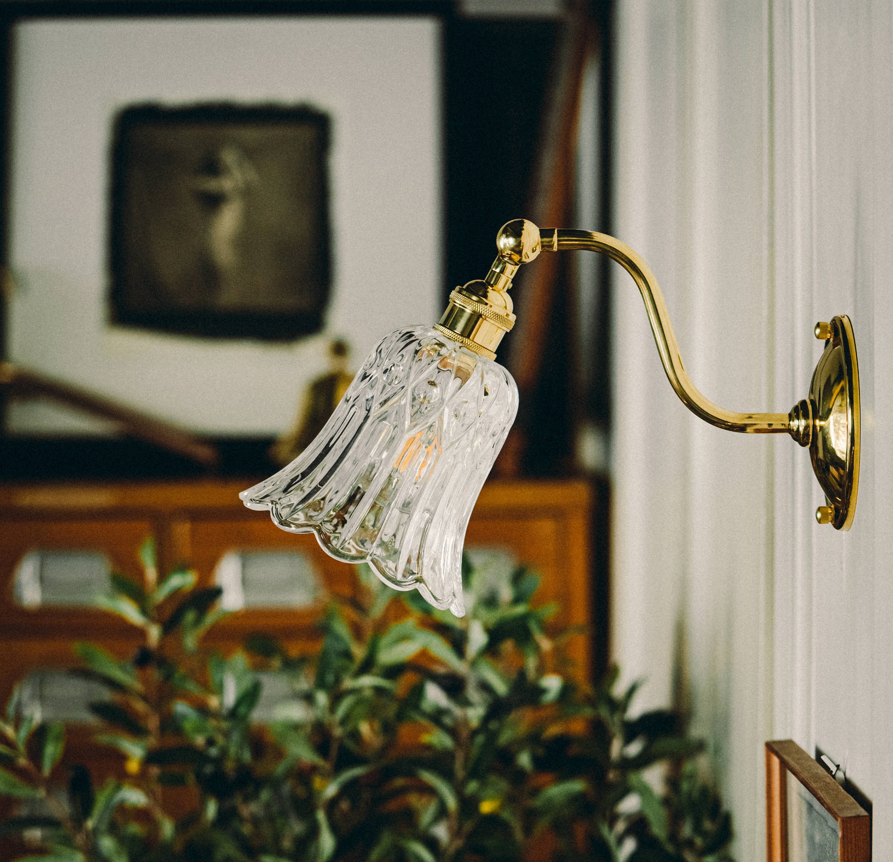 Vintage Glass Flower Wall Light With Brass Base Etsy UK