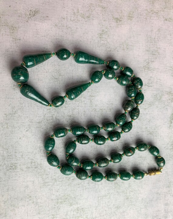 Vintage Green and Gold Venetian Glass Beaded Neck… - image 3