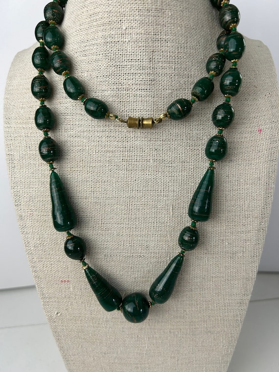 Vintage Green and Gold Venetian Glass Beaded Neck… - image 1