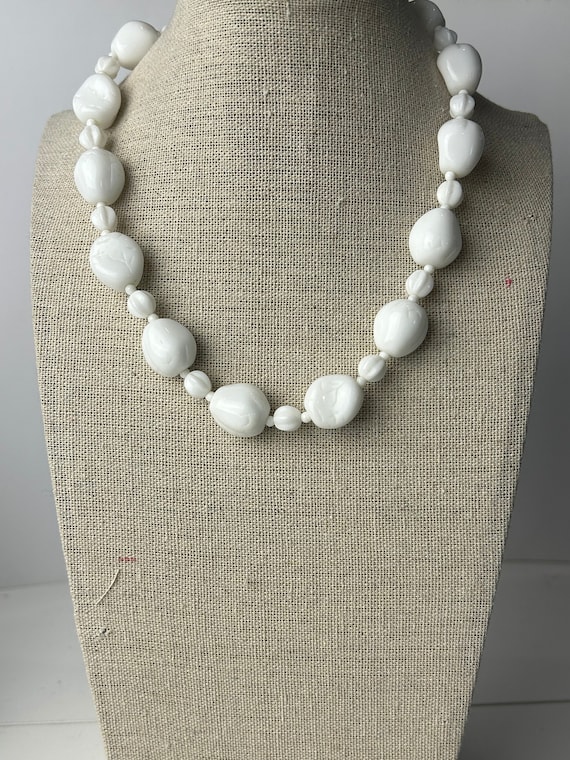 Vintage Miriam Haskell Textured Milk Glass Beaded Necklace - Etsy