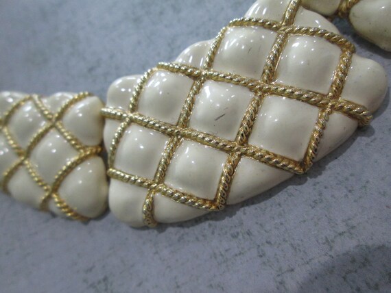 Vintage Gem Craft Signed Cream Pillow Style Neckl… - image 6