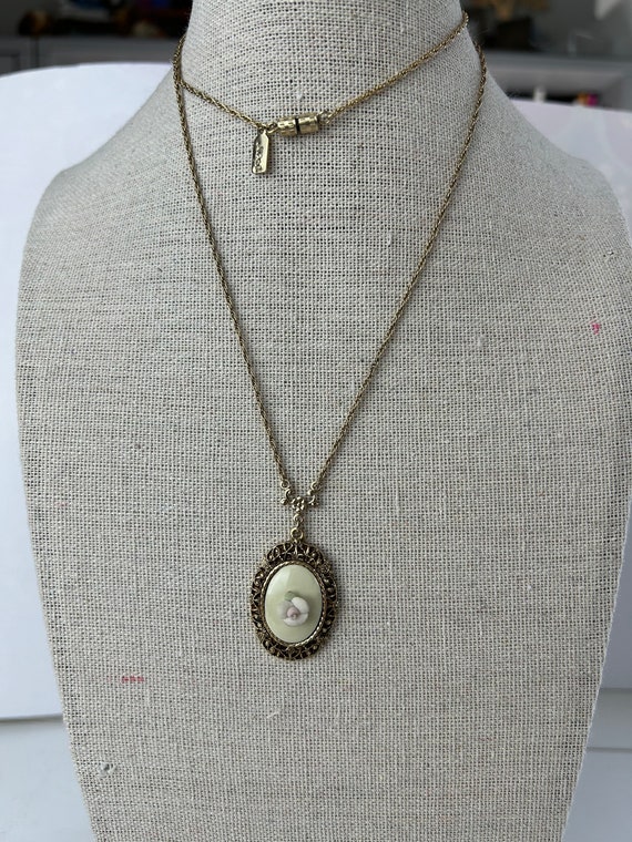 1928 Brand Victorian Style Rose Pendant Necklace