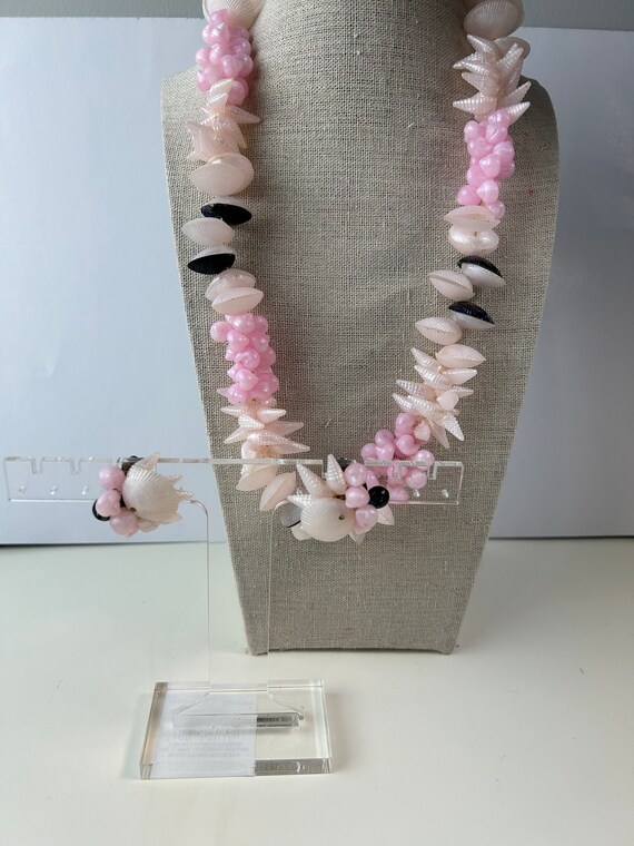 Vintage Hong Kong Pink Shell Necklace and Clip On… - image 1