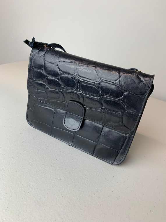Vintage Mundi Leather Black Textured Handbag - image 1