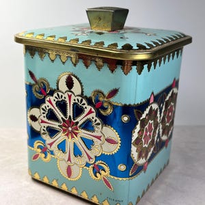 Vintage Baret Ware by Art Grace Decorative Tea Tin