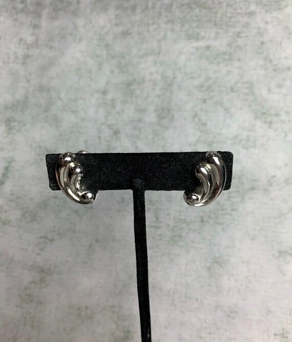 Vintage Coro Silver Swirl Screw Back Earrings - image 1